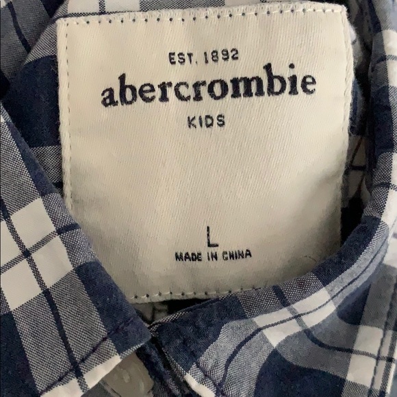 Ambercrombie & Fitch Mix’n Match Tops/Shorts - Picture 4 of 5